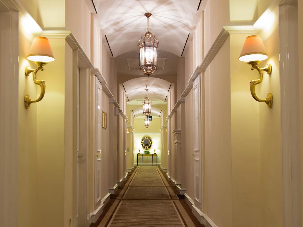 Hotel Gran Mahakam Giacarta Esterno foto